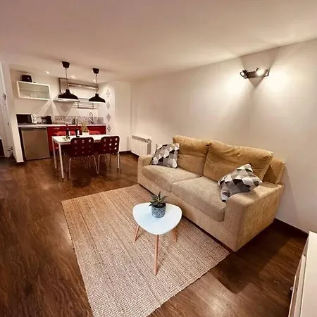 Centrico Y Acogedor Estudio, Llivia, Cerdanya. * Llivia
